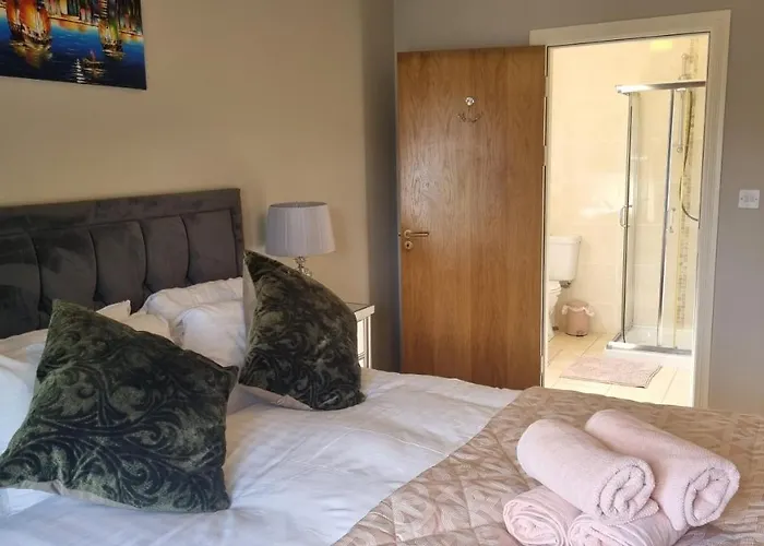 2Bedroomed Apartment On First Floor With Balcony