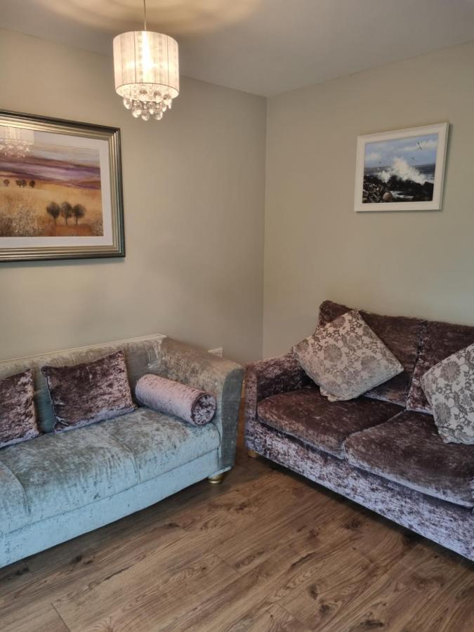2bedroomed On First Floor With Balcony * Kenmare